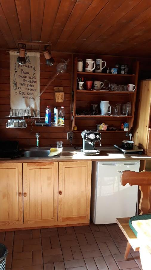 Apartmán u potoka Sadov Exterior foto